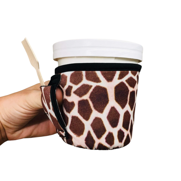 Giraffe Pint Size Ice Cream Handler™