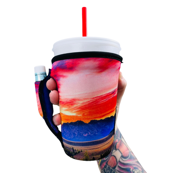 Mountains 16oz PINT Glass / Medium Fountain Drinks and Tumbler Handlers™
